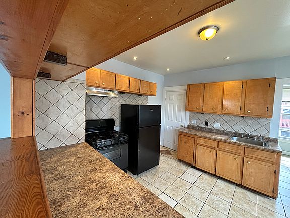 4th image of 55 Liberty St