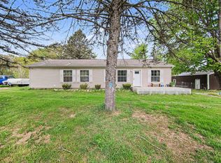 6848 Coon Hill Rd, Munith, MI 49259