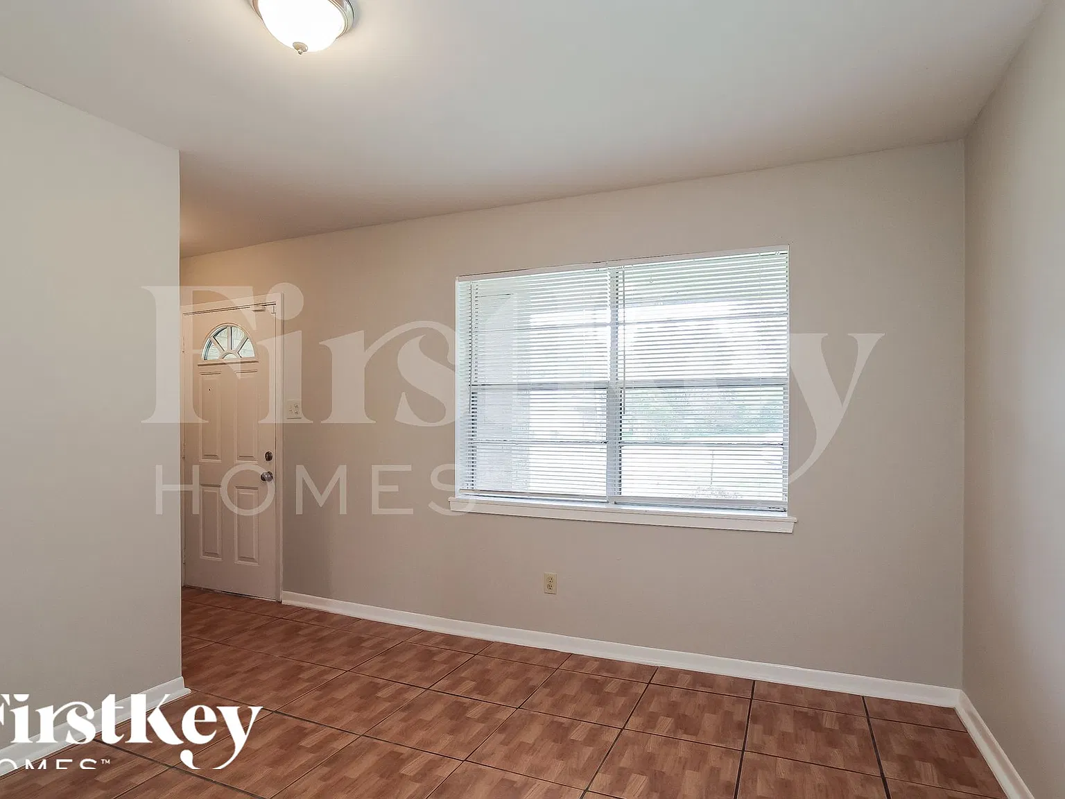 3 bed, 1.5 bath, 1357 sqft, $1,785 — Photo 3