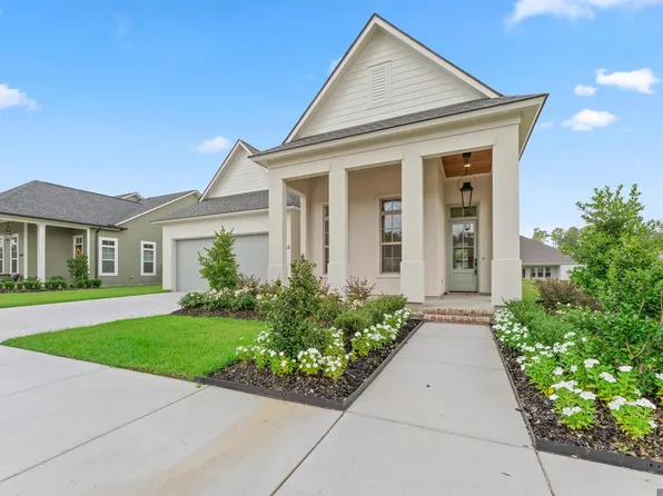 12964 Solemn Oaks Ave, Baton Rouge, LA 70818