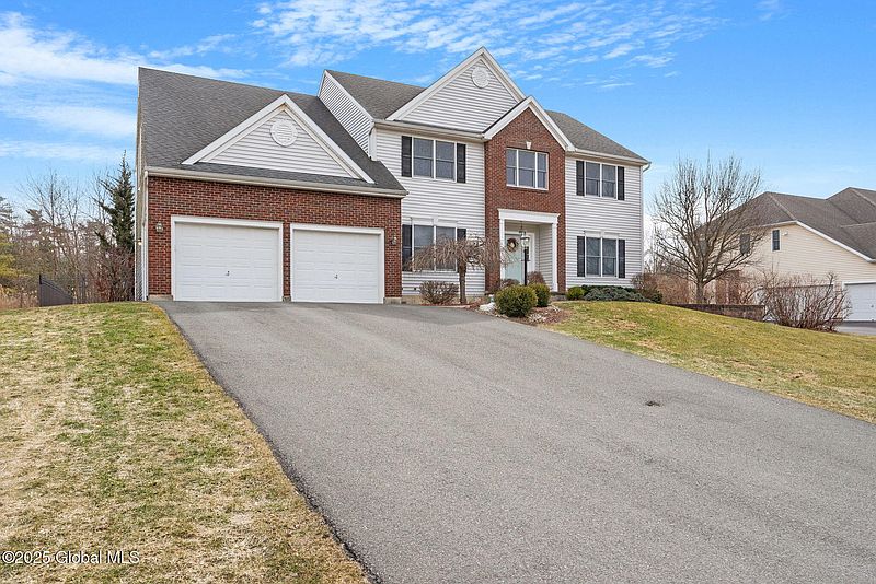 2nd image of 1012 Northwood Court