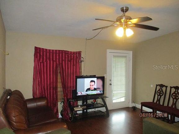 4th image of 4415 Elderberry Dr