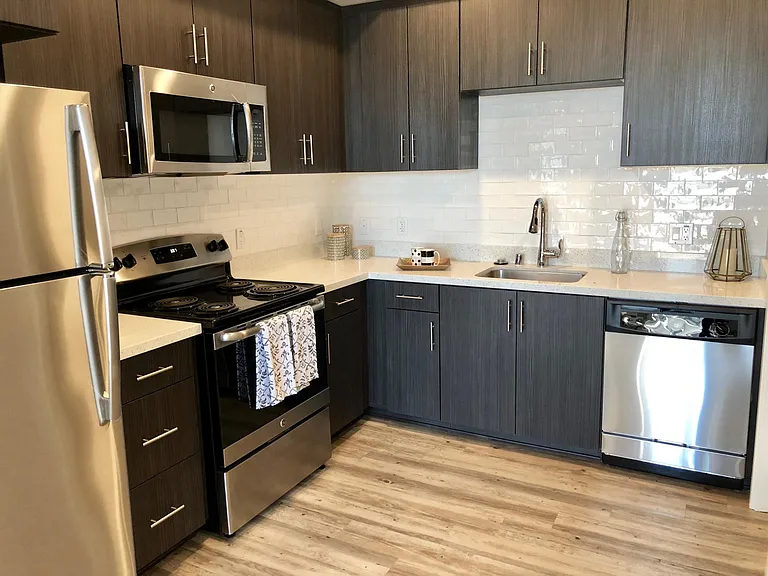 Amo Apartments Little Italy — Photo 40