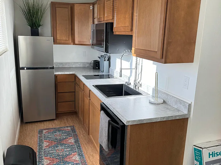 1175 Grand Ave #1 — Photo 8