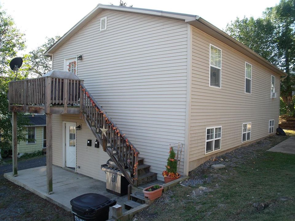 Duplex - Apt 1 - Ground Level