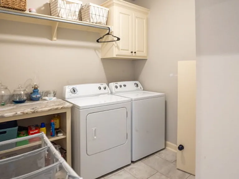 3707 Sterling Oaks Dr — Photo 43