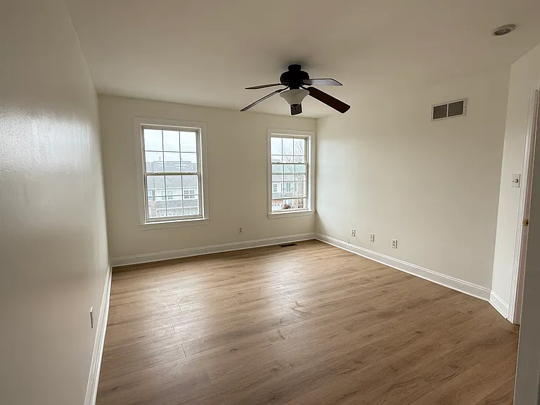 2745 Whittleby Ct — Photo 33