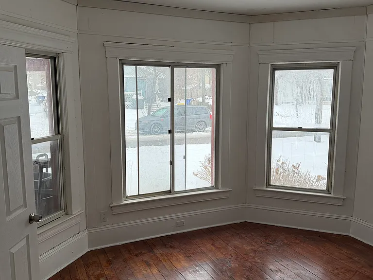 15007 Cardinal Ave — Photo 4
