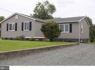 162 W Tomlin Station Rd, Mickleton, NJ 08056