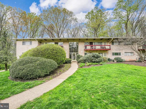4325 Americana Dr APT 201, Annandale, VA 22003