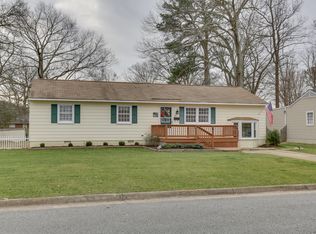 211 Collins Dr, Newport News, VA 23601