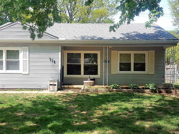 3rd image of 338 W Sunflower Dr