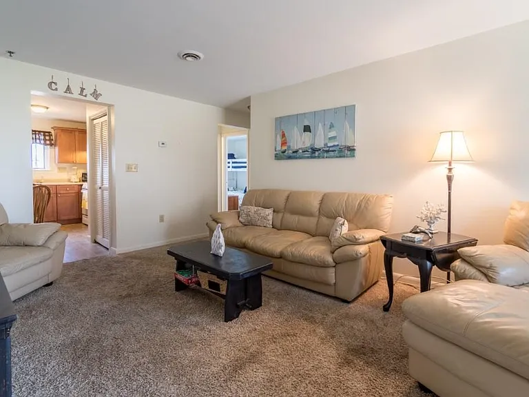 461 Ocean Blvd #6A — Photo 7