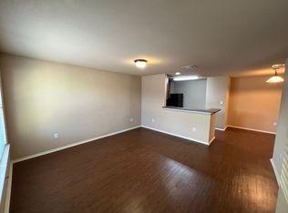 2810 Morgan Ln, Krum, TX 76249