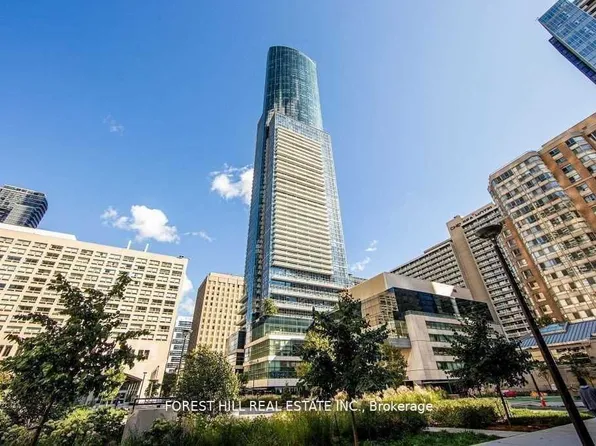 386 Yonge St, Toronto, ON