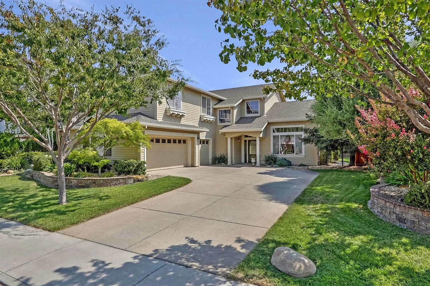 1342 Citadelle St photo 1
