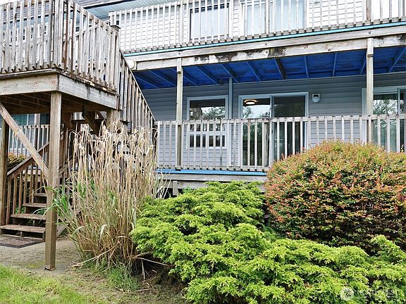 3rd image of 865 Cuddy Court NW #106