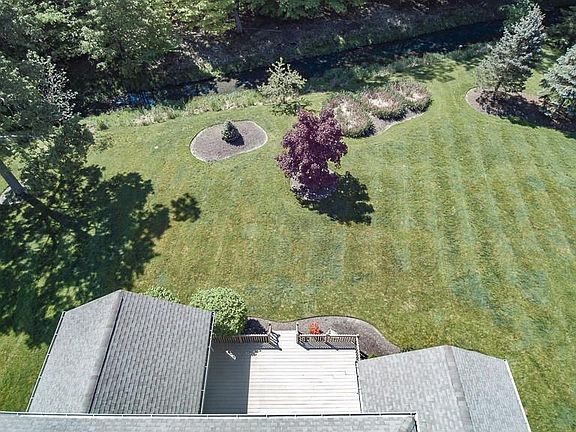 2nd image of 2913 Oakwood Dr