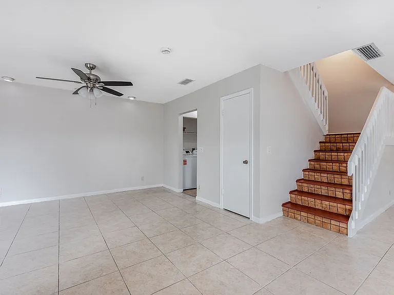 1773 N Congress Ave — Photo 9