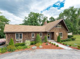 2 Old Powder House Rd, Lakeville, MA 02347