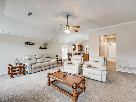 5th image of 1701 Summerwind Cir