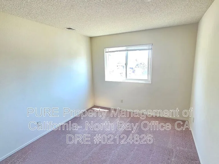 1310 Megan Pl — Photo 10