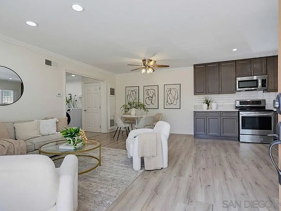 5th image of 6822 Camphor Ln