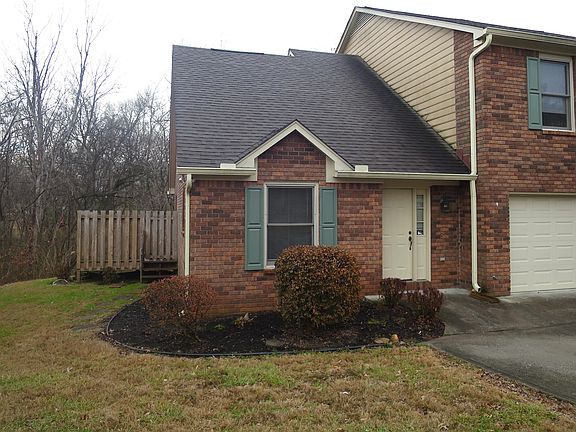 5th image of 449 Eagle Brook Dr #1