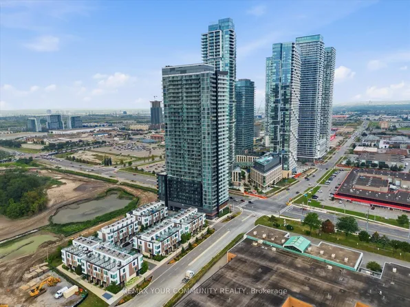 7895 Jane St #2214, Vaughan, ON L4K 0K2
