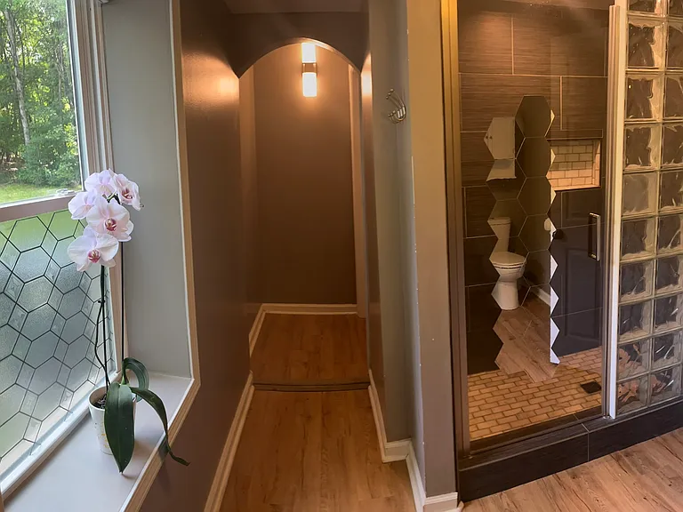 9720 Robinwood Ln — Photo 7