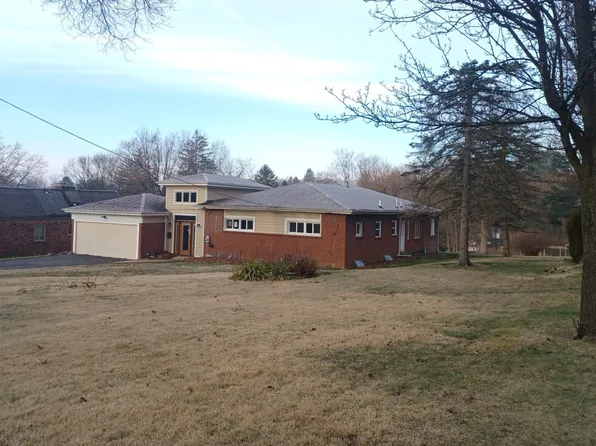 107 Shawnee Rd, Pittsburgh, PA 15241