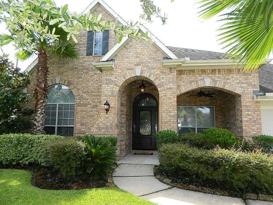 1st image of 11403 Creekwood Hills Ln