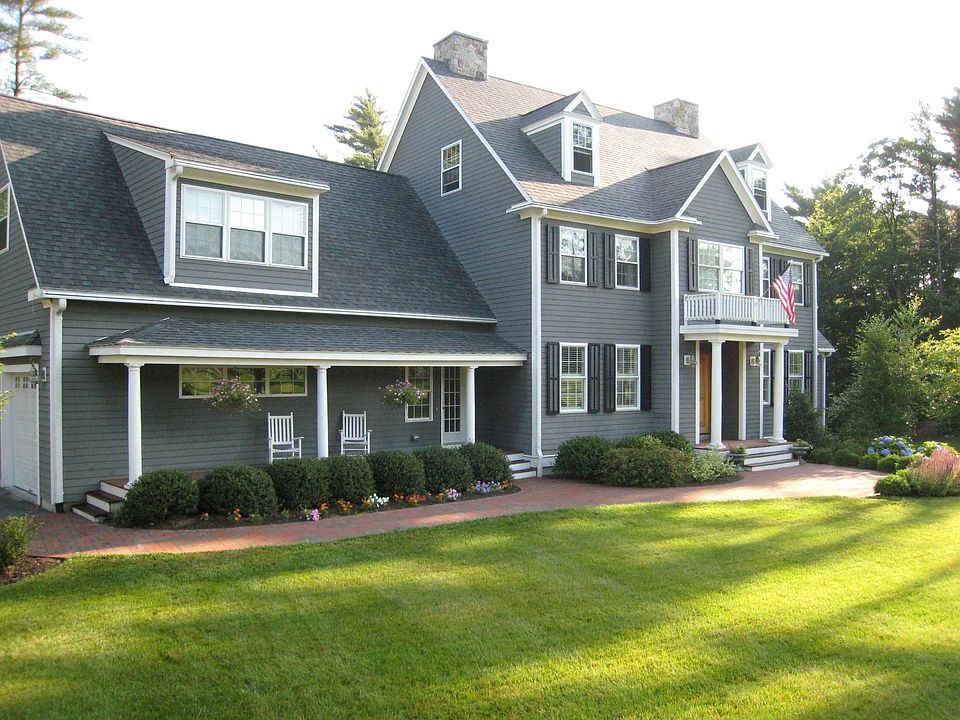 Prof-designed landscape-lawn