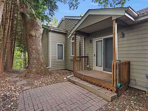 3rd image of 4025 36th Avenue Ct