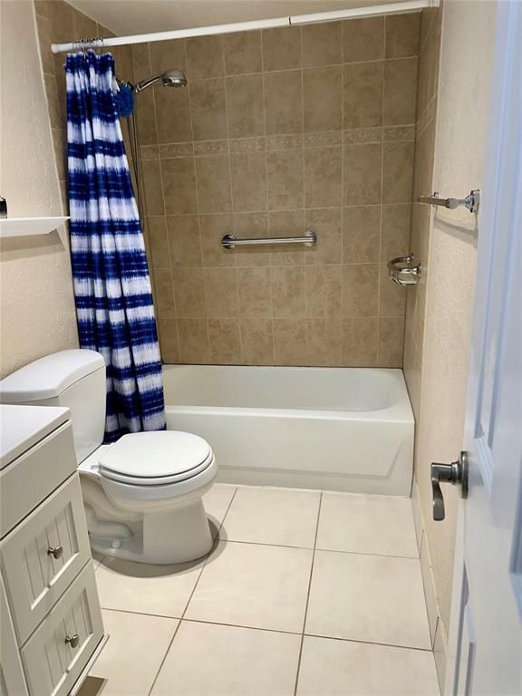 2190 SE 5th St APT 3-B, photo 8