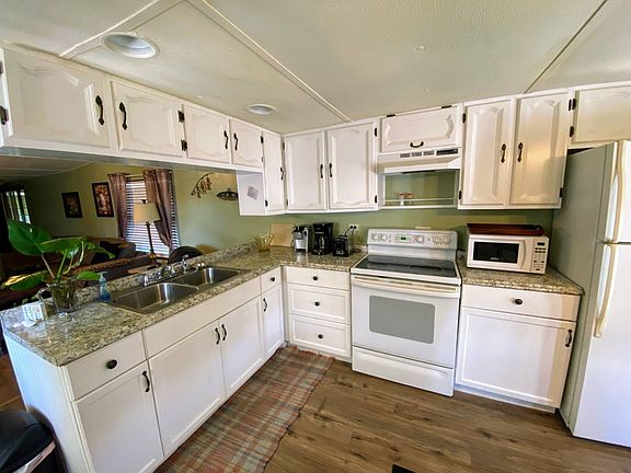 5th image of 170 Suncrest Ln