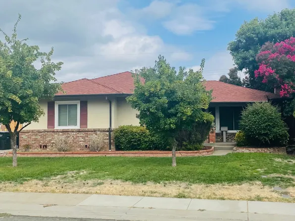 2215 Stover Way, Sacramento, CA 95822