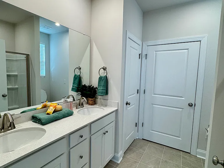 7430 Linda Vista Ln — Photo 14