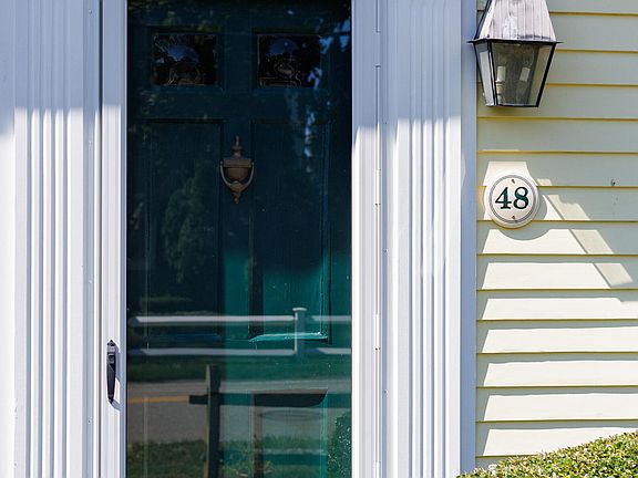 4th image of 48 Riverside Drive