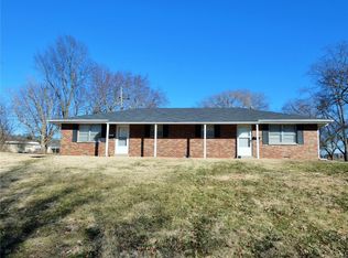 16 President Way, Belleville, IL