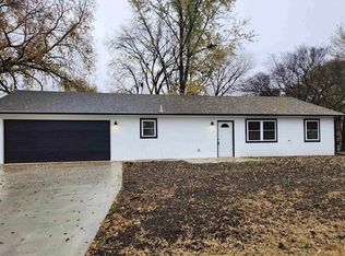 201 Sylvan St, Emporia, KS 66801