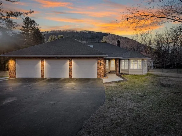 1033 Peas Eddy Rd, Hancock, NY 13783