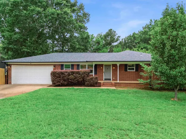 2715 Lori Ln, Longview, TX 75605