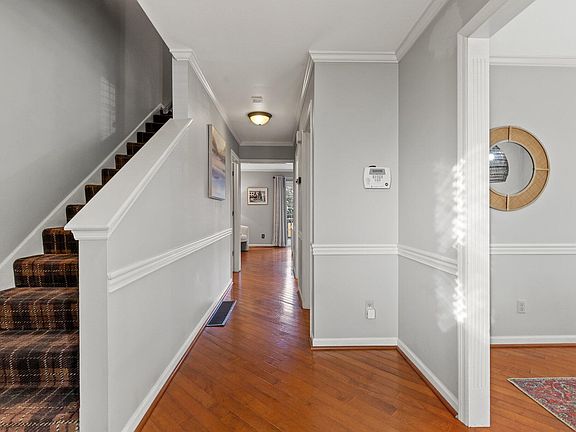 4th image of 1145 Dunbarton Ln