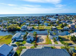 Diaz Ct, Hernando beach, FL 34607