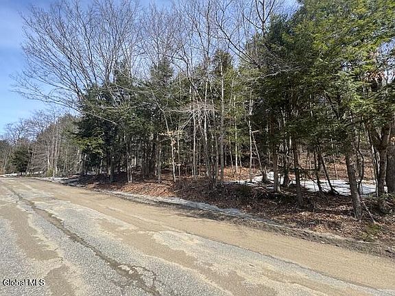 3rd image of 358 River Road