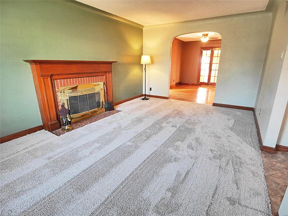 2nd image of 10009 Sheldon Dr