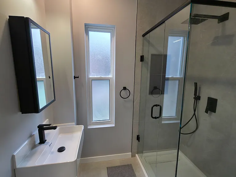 82 Albert St N #4 — Photo 3