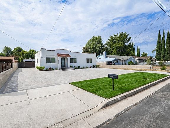 2nd image of 15808 Marlin Pl