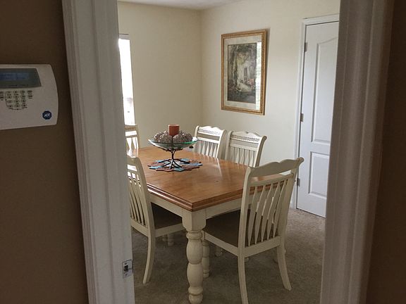 Bedroom or Dining Room